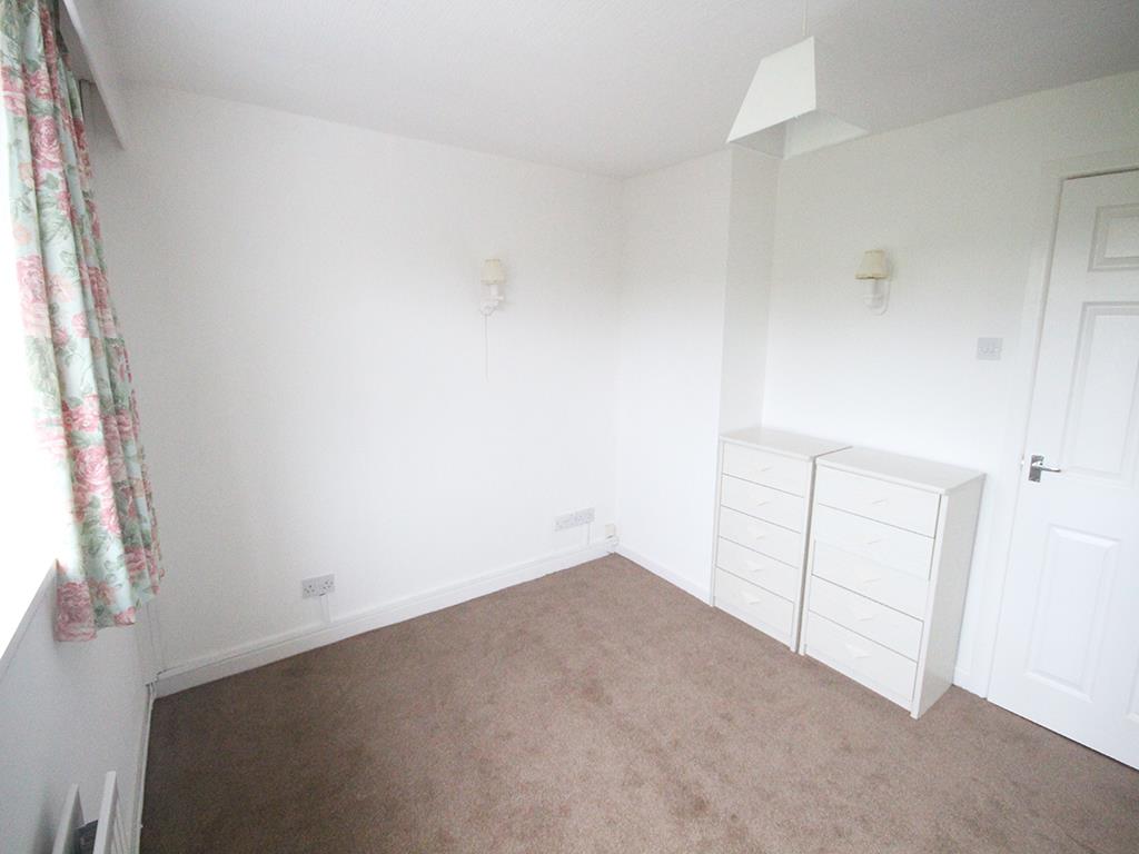 3 bedroom semi-detached house To Let in Barnoldswick - IMG_2961.jpg
